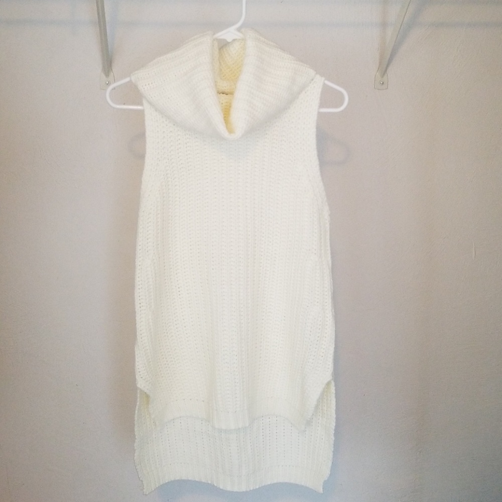 White turtleneck sweater